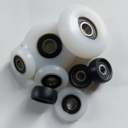 Abgerundete Kunststoff-Rollen  mit Kugellager Ø 24mm / RC-24-6/6V